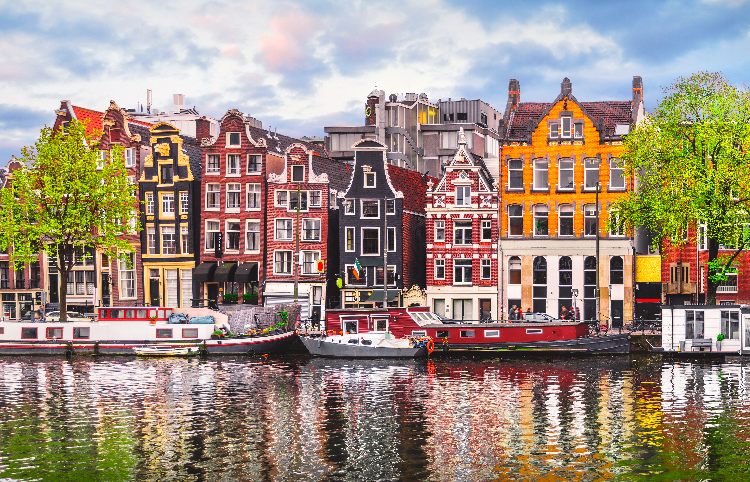 Case Amsterdam a Sluishuis: edifici galleggianti e appartamenti per tutti