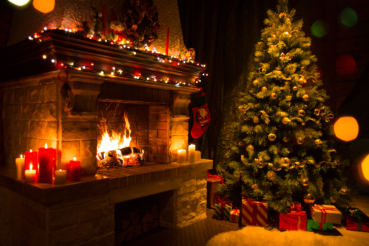 Come decorare il camino per Natale? Alcuni consigli utili