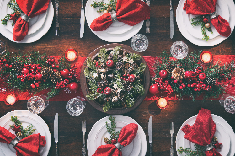 Idee e decorazioni fai da te per la tavola di Natale: ecco cosa sapere