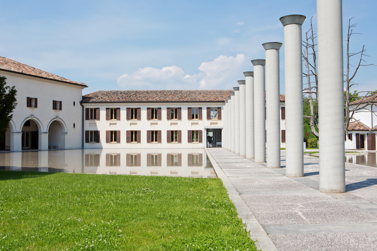 facciata di Fabrica a Treviso