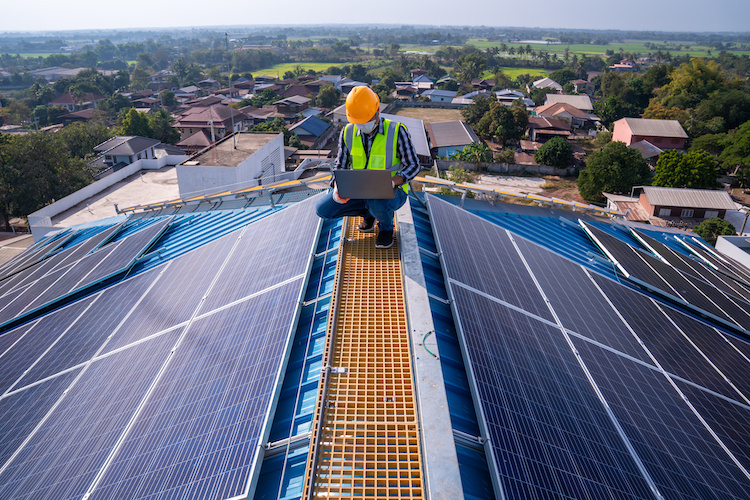 Impianto fotovoltaico personale sul tetto condominiale: si può?