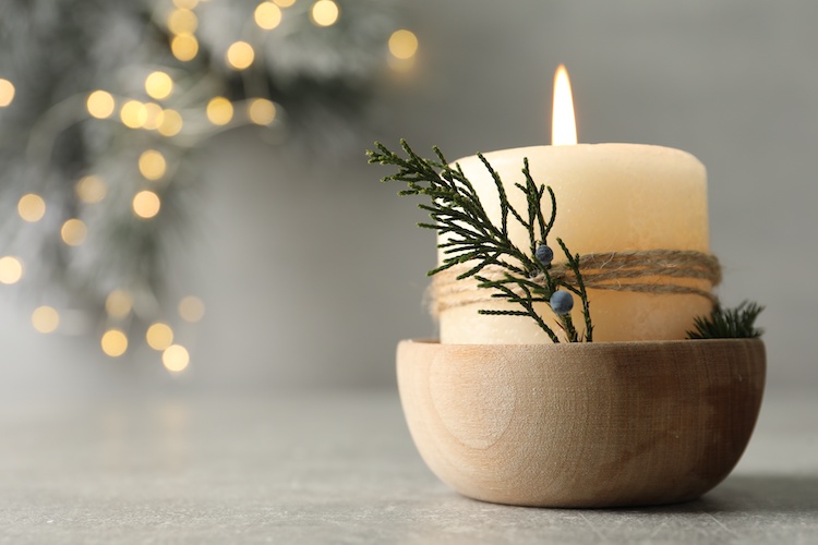 Candele a Natale: ottime idee per decorare la casa durante le feste