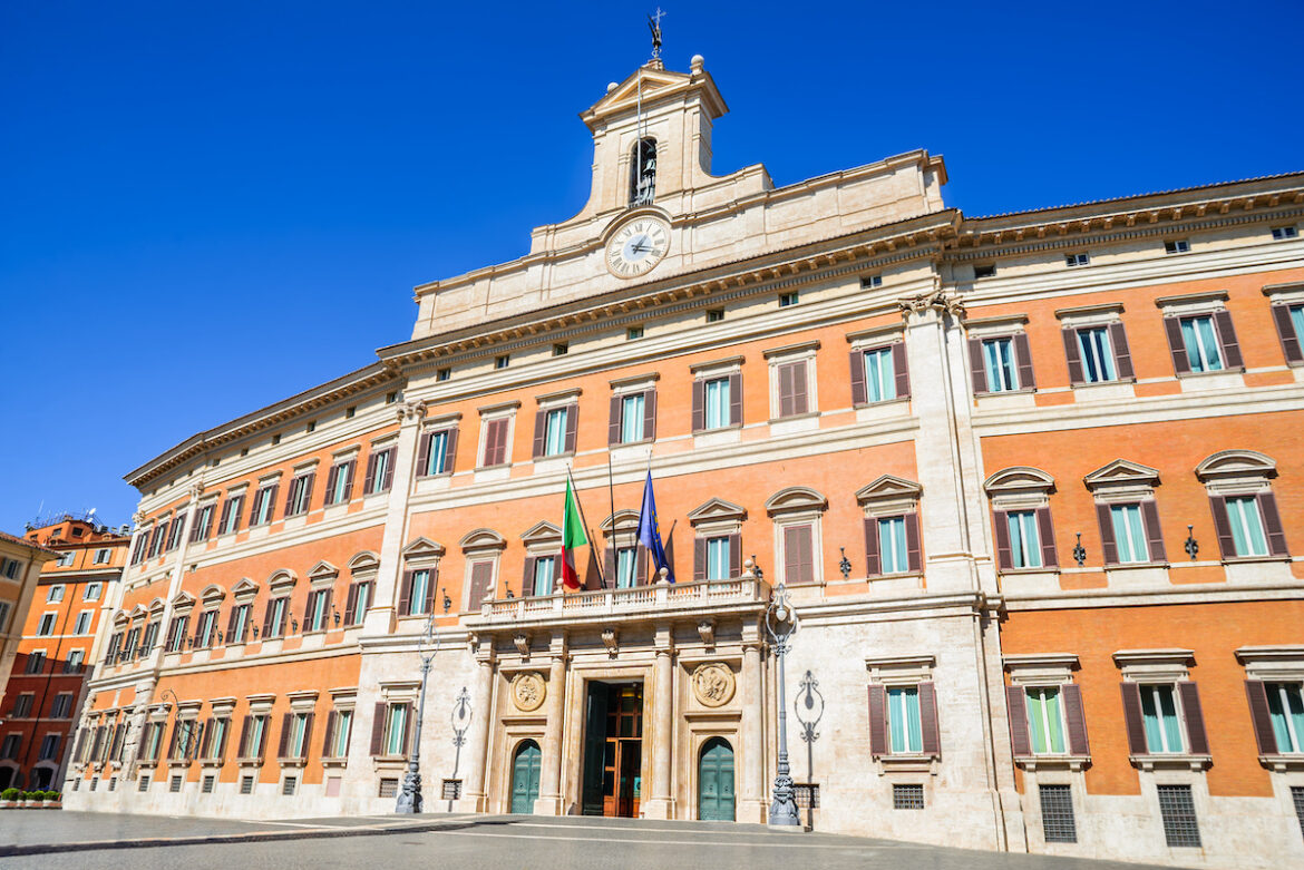 Palazzo Montecitorio si può visitare?