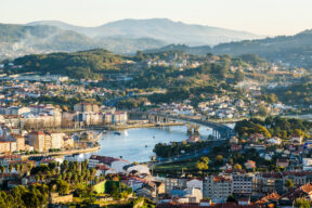 In Spagna esiste una città senza auto: cosa fare a Pontevedra